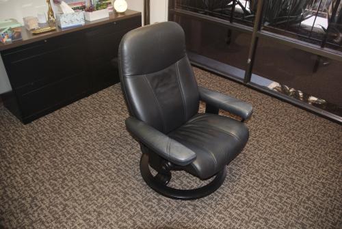 Office 2 Therapist Chair